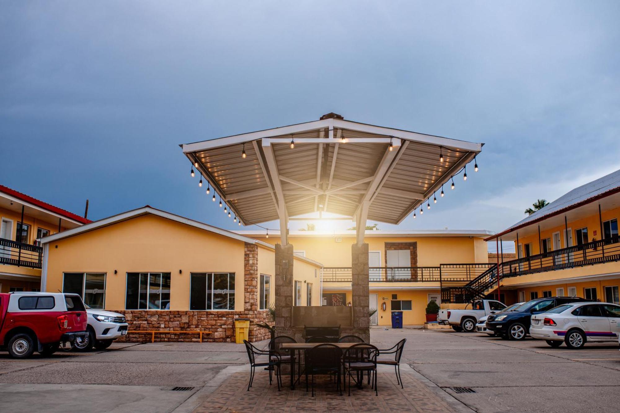 Durazno Inn Nuevo Casas Grandes Exteriér fotografie